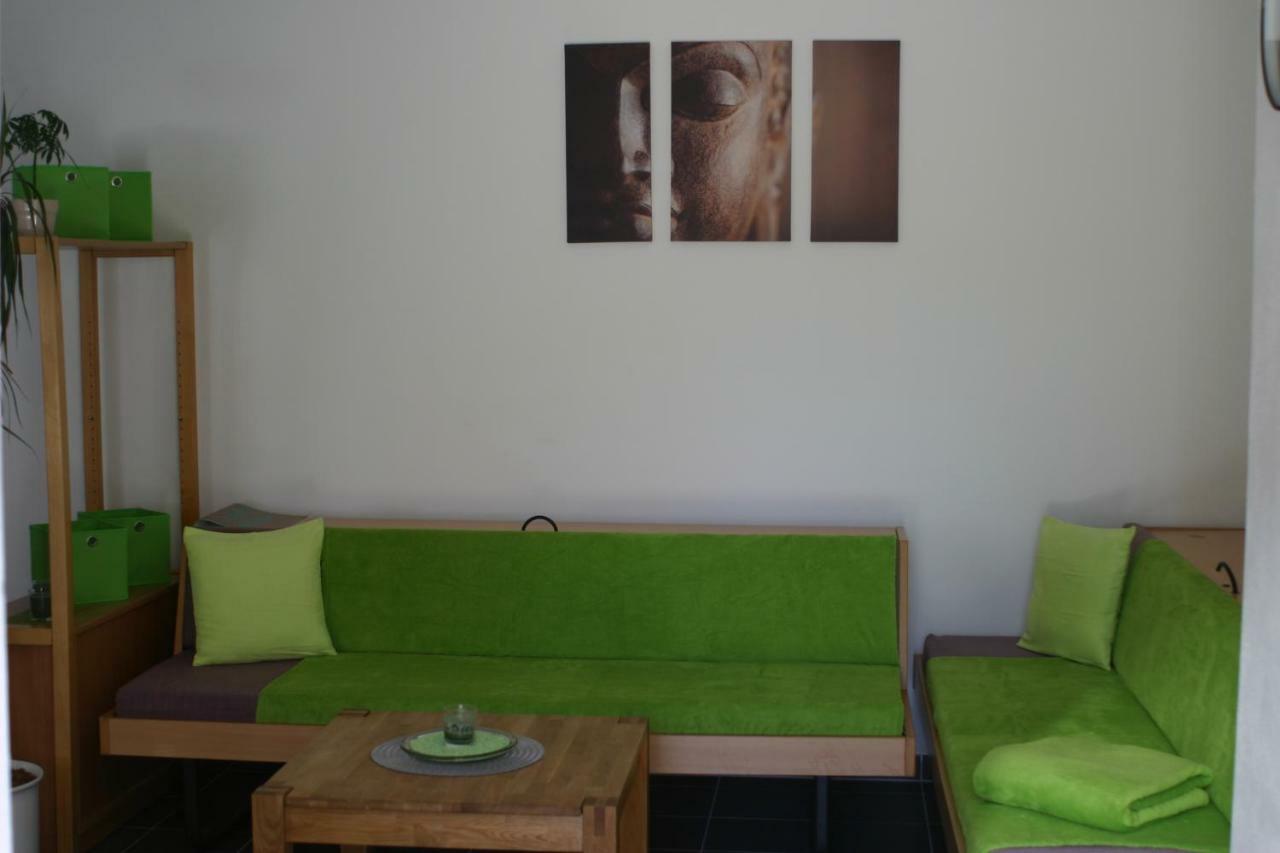 Ferienwohnung Mit Herz Fuer Tiere Kaufbeuren Exterior foto